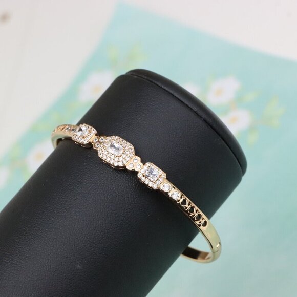 Elegant Rose Gold Bangle with Rectangle and Round Stone Design, XPBL0518 - Picture 9 of 12